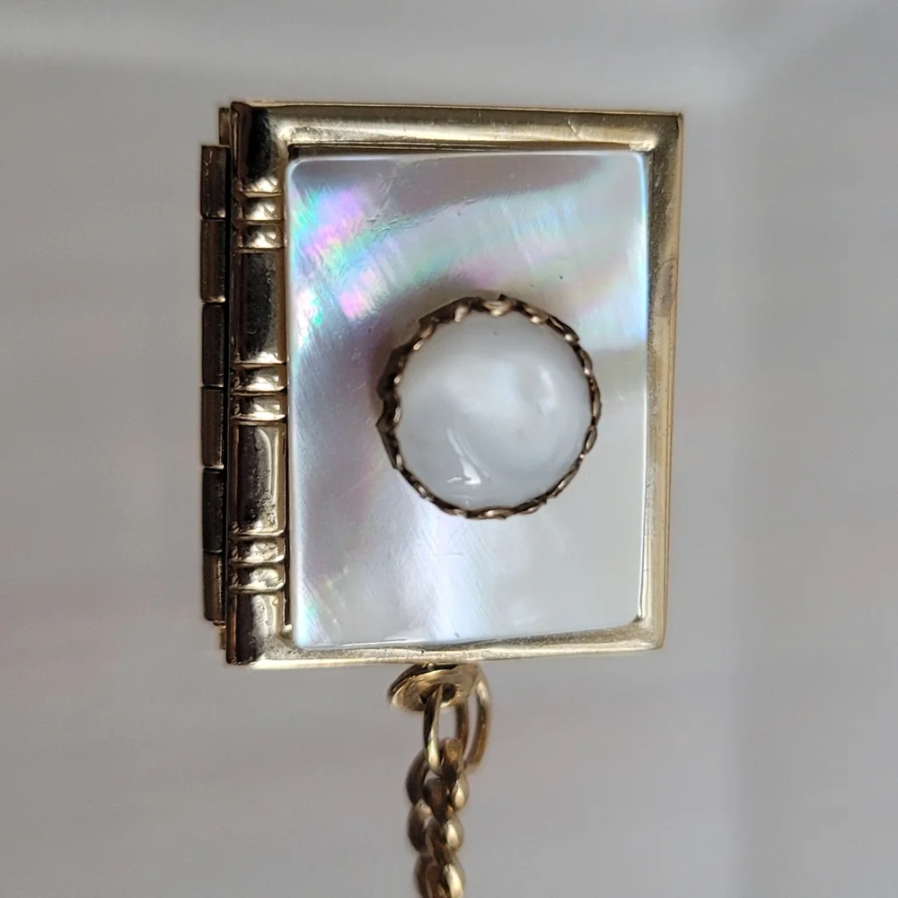 Abon Creations Mother of Pearl 2 Picture Locket Clip-On Key Ring 24K Gold Plated